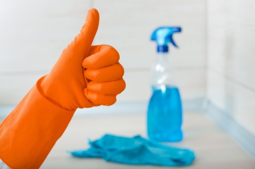 End of tenancy cleaning for a TW10 flat or house